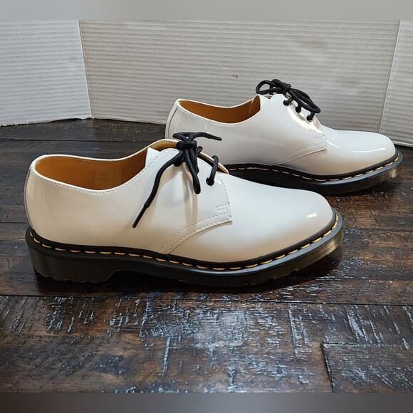 Dr. MARTENS 91461‎ WOMEN'S White PATENT LEATHER OXFORD SHOES size 10 - Picture 3 of 11